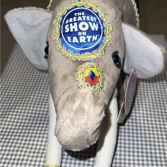Ringling Bros and Barnum &Bailey 145th Edition Circus Elephant Stuffed Plush new - Picture 3 of 16